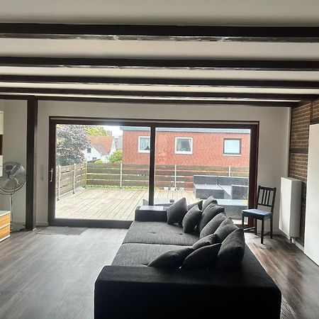Schoenes Apartment Mit Dachterrasse Oldenburg Exterior photo
