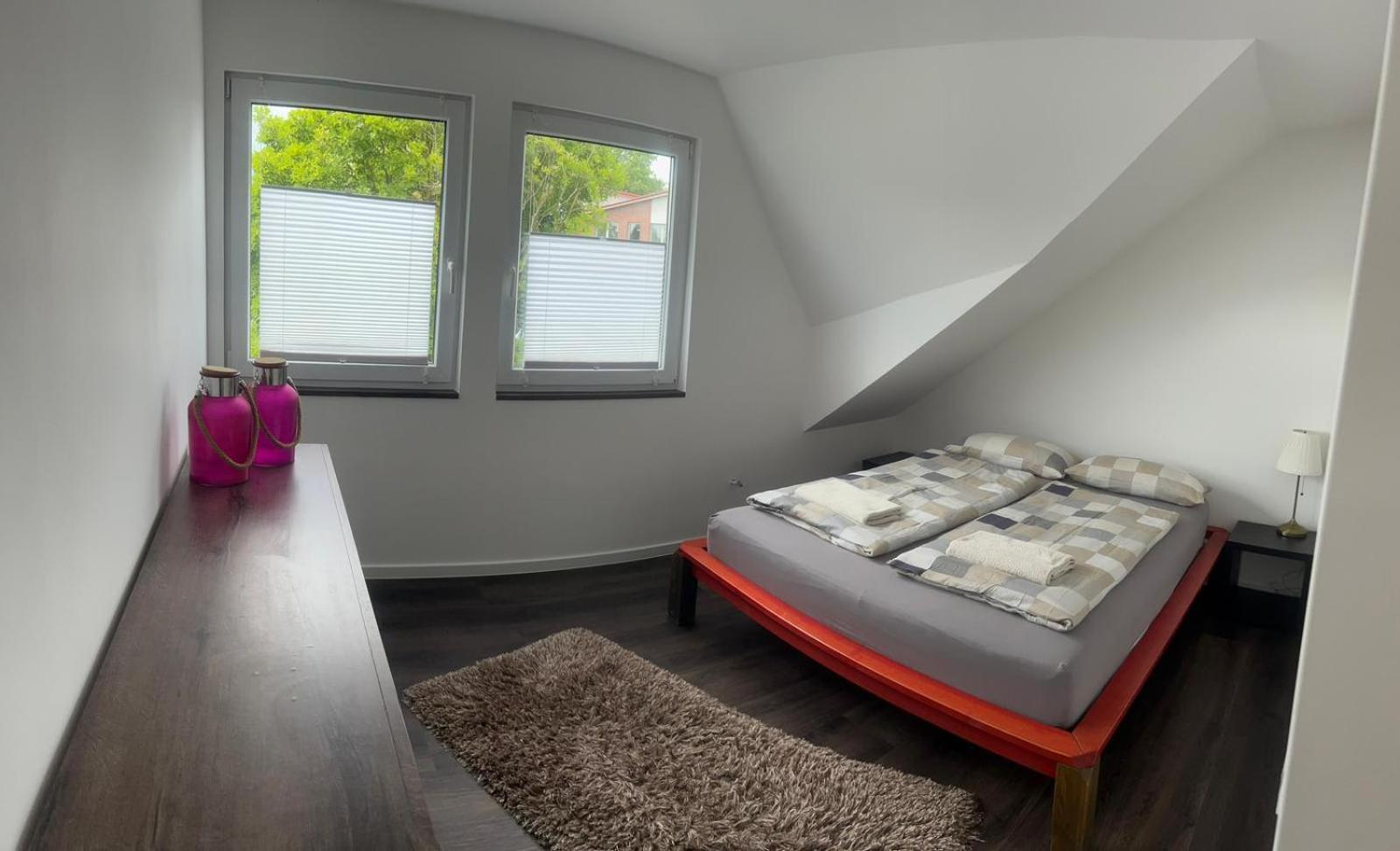 Schoenes Apartment Mit Dachterrasse Oldenburg Exterior photo