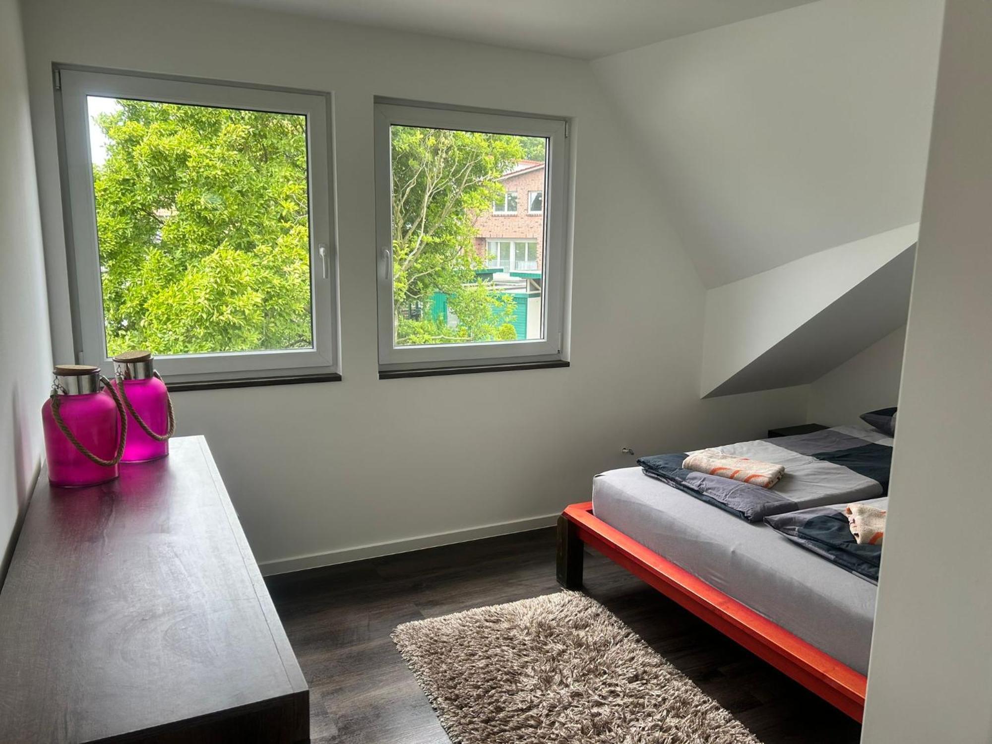 Schoenes Apartment Mit Dachterrasse Oldenburg Exterior photo