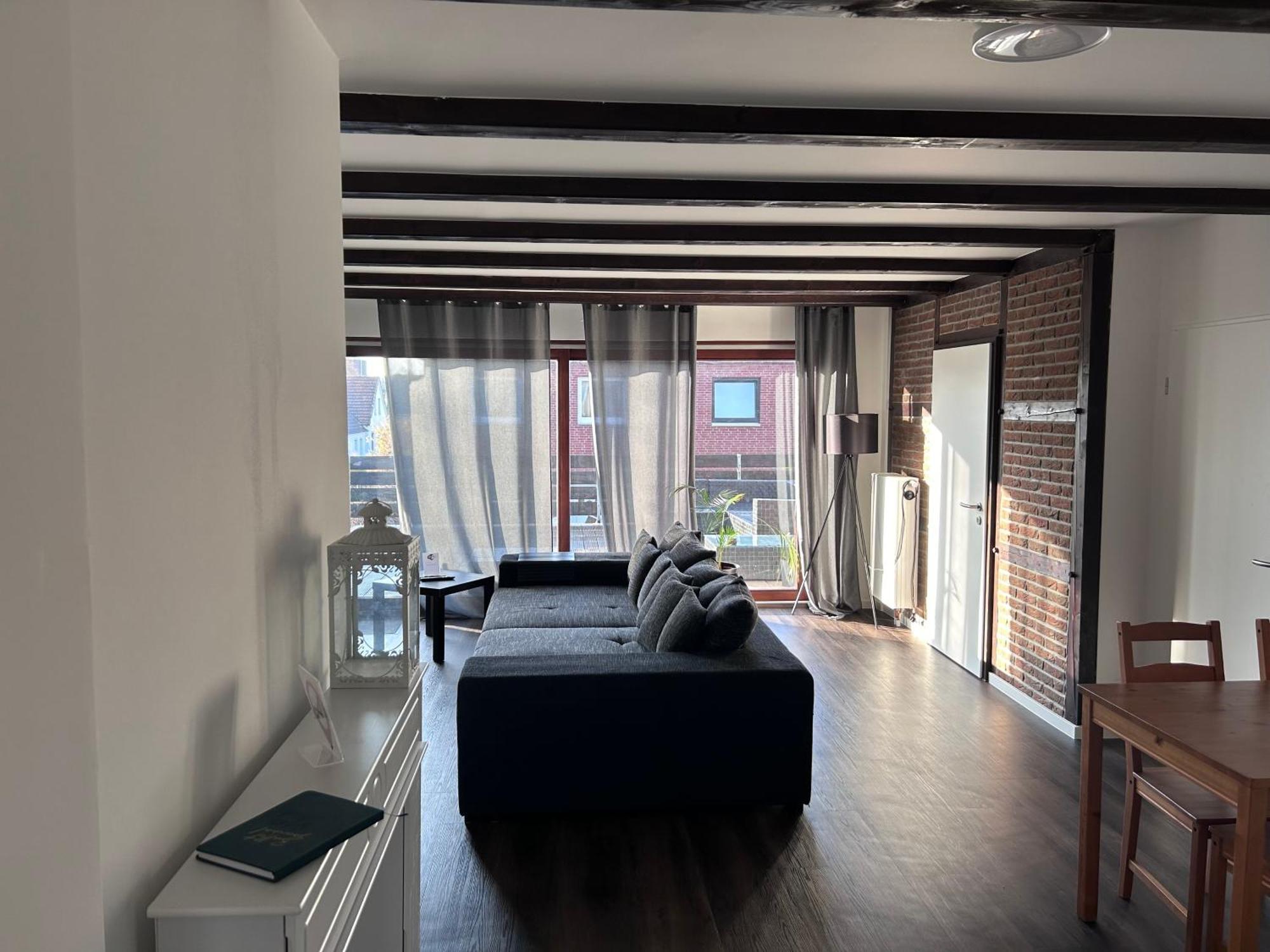 Schoenes Apartment Mit Dachterrasse Oldenburg Exterior photo