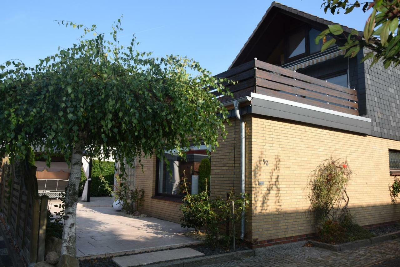 Schoenes Apartment Mit Dachterrasse Oldenburg Exterior photo